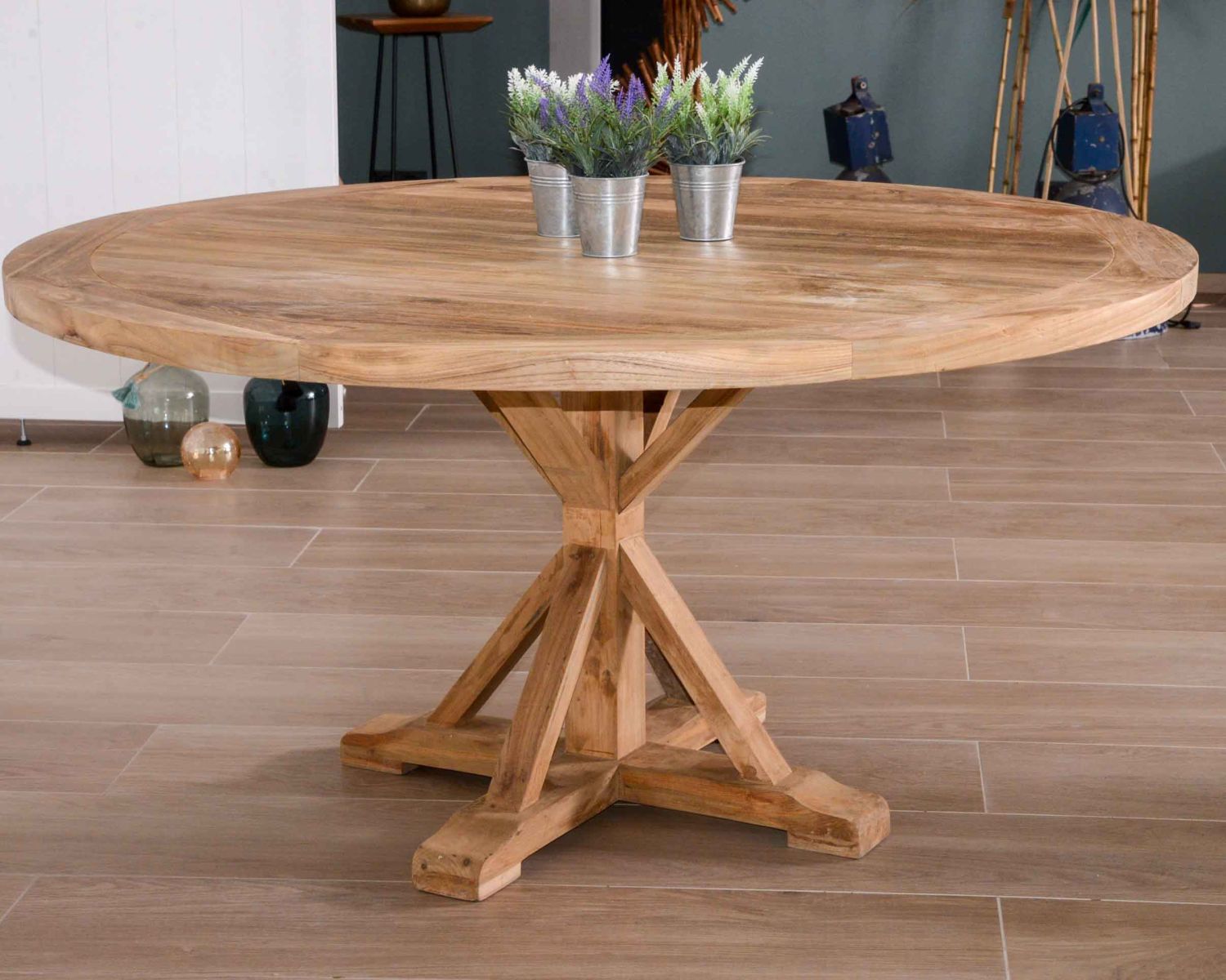 Belle table ronde en teck massif recyclé 150cm "Balangan Beach"