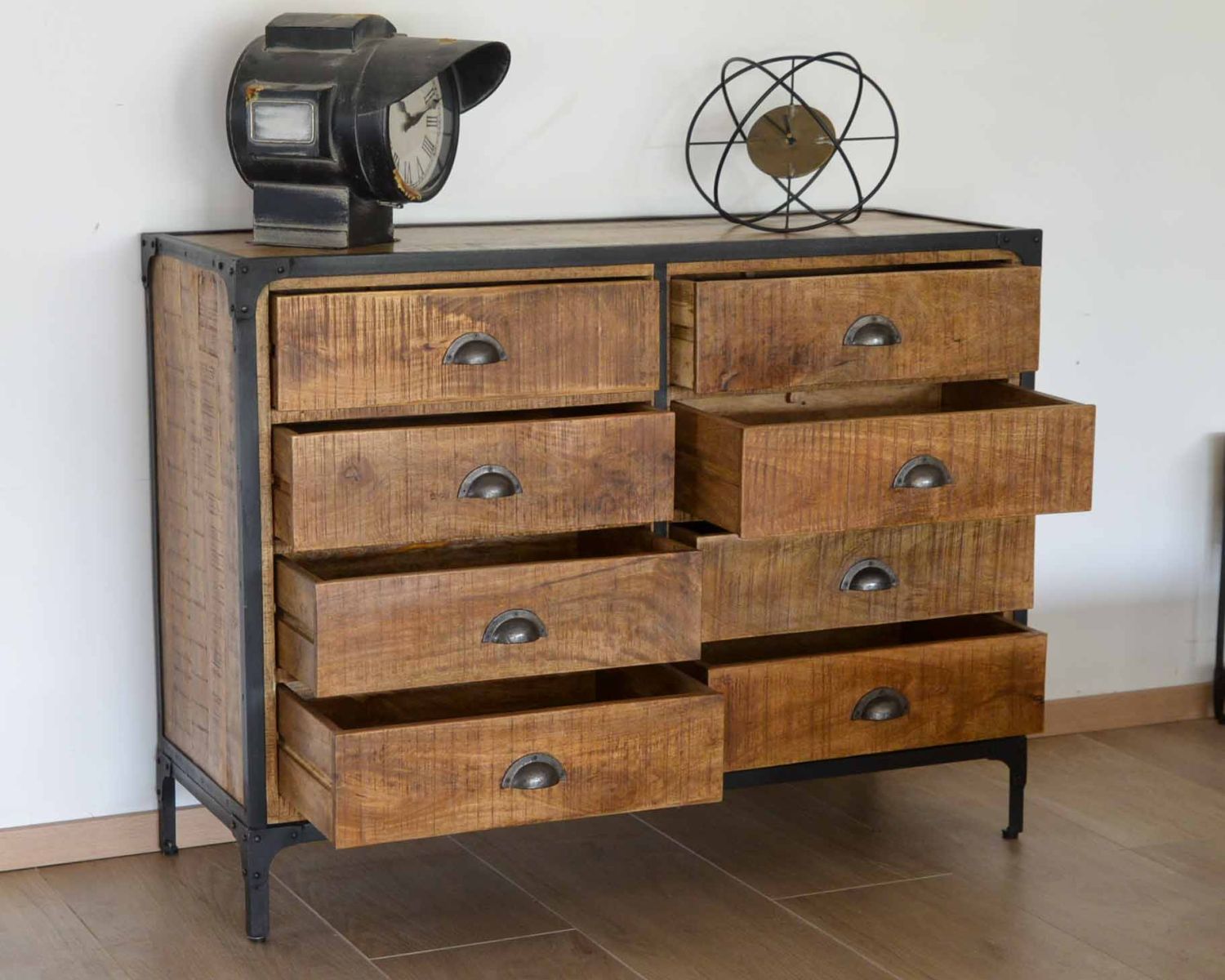 Rangements à tiroirs en bois et métal style commode d’antiquaire "Emil"