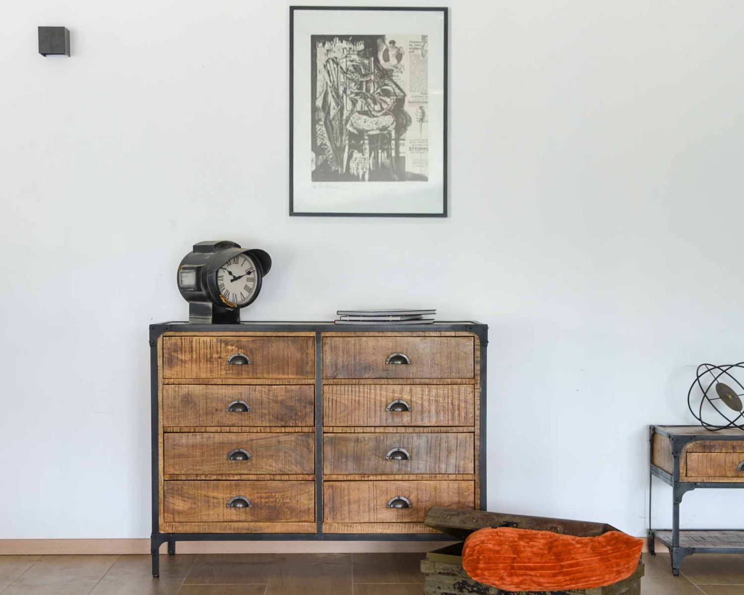 Rangements à tiroirs en bois et métal style commode d’antiquaire "Emil"