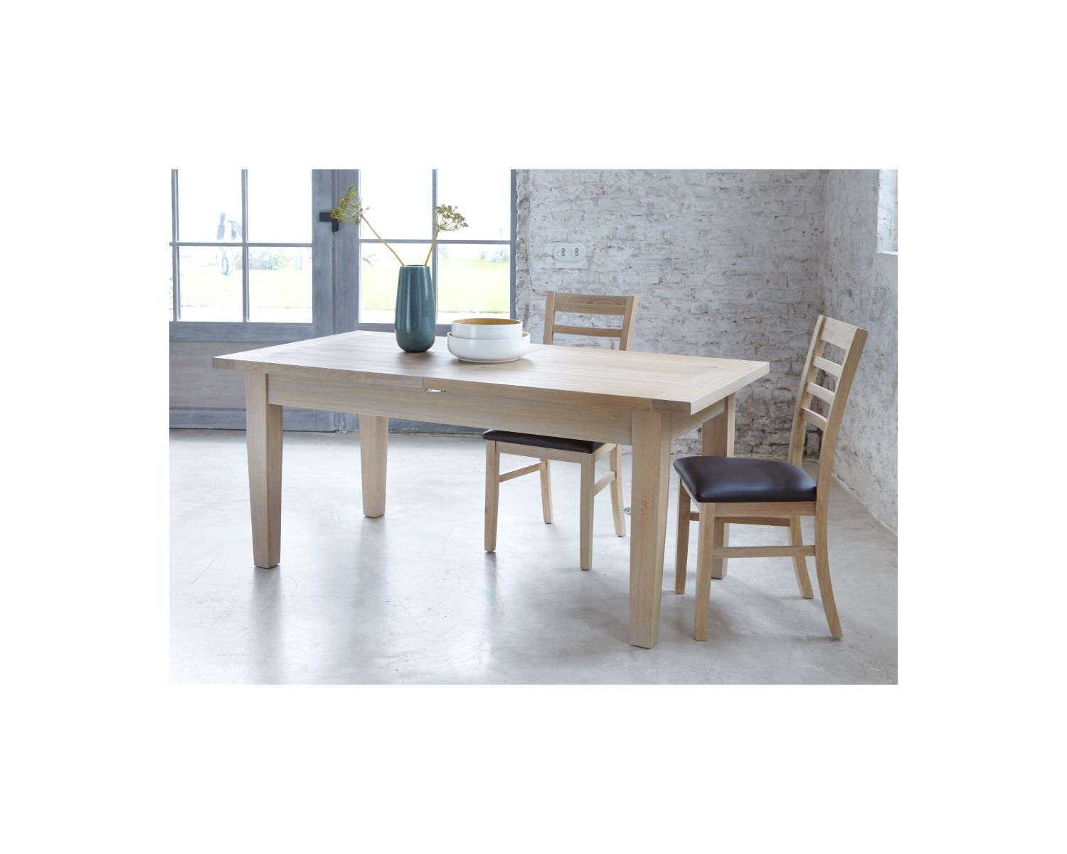 Table chêne massif avec allonges "Bella" 180cm