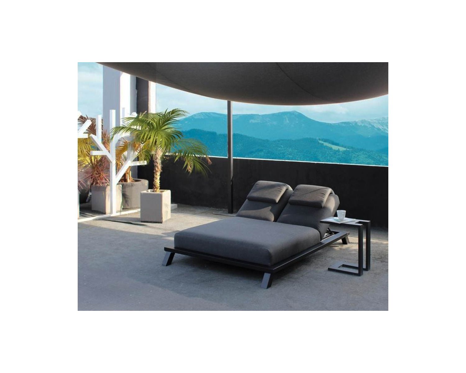 Bain de soleil 2 places gris foncé Sunbrella et alu noir "Nusa Pedina"