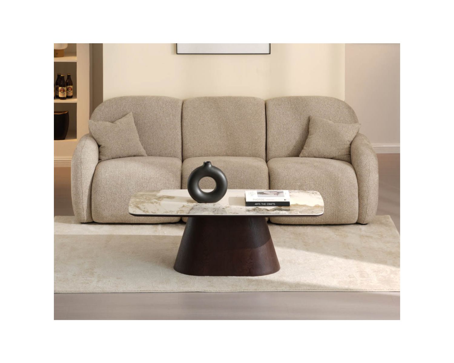 Table basse plateau céramique effet pierre naturelle "Oria" pied central aspect wengé