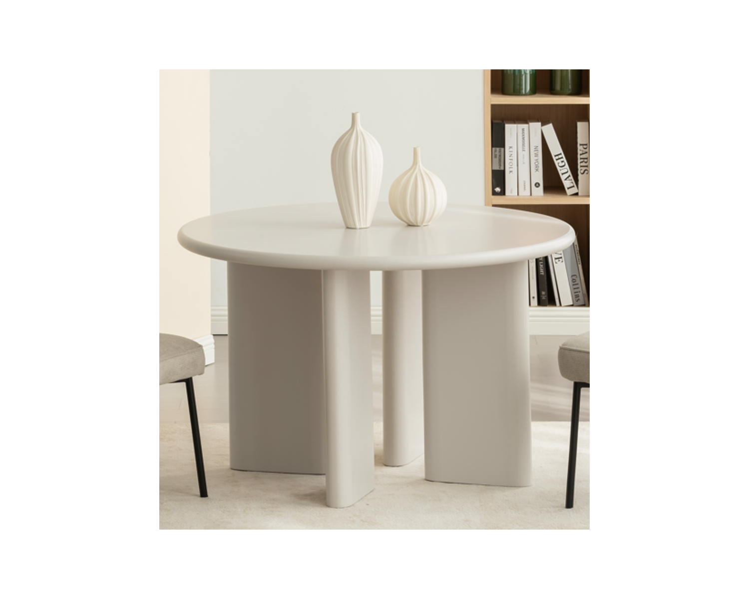Table de repas contemporaine ronde 120 cm coloris crème "Odyna"