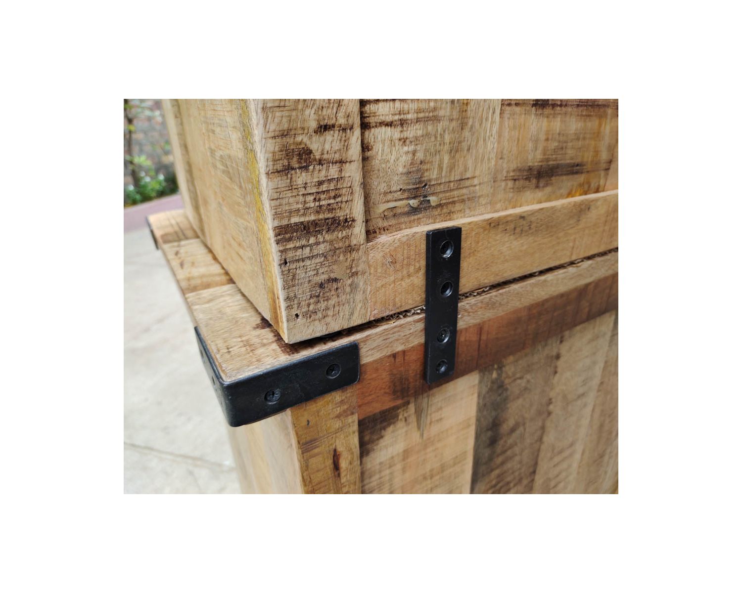 Vaisselier industriel métal et bois portes coulissantes 2m "Caractère"