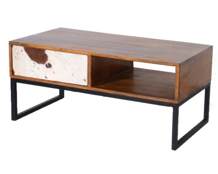 Table basse vintage peau de vache et bois recyclé "Grand Ouest"