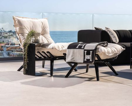 Chaise longue haut de gamme modulaire structure aluminium noire "Lisca"