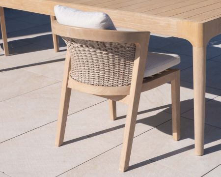 Chaise de repas design et haut de gamme spécial extérieur en teck "Agosta"