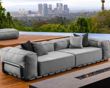 Grand canapé de terrasse droit modulaire esprit décontracté tissu gris "Escale"