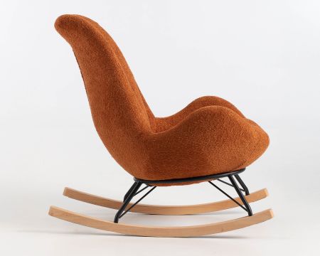 Fauteuil à bascule contemporain en tissu bouclette rouille "Calista"