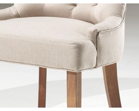 Elégante chaise capitonnée en tissu écru et pieds bois "Charme"