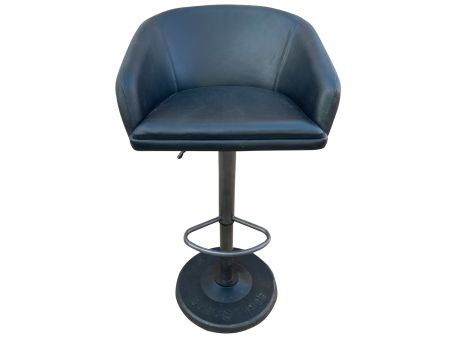 Tabouret de bar industriel en cuir noir réglable sur vérin "Rétro"