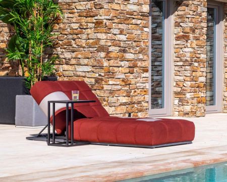 Grand transat rouge et beige tissu Sunbrella "Lazy Beach"