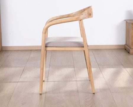 Lot de 2 chaises de repas épurées en acacia avec assise tissu beige "Vogue"