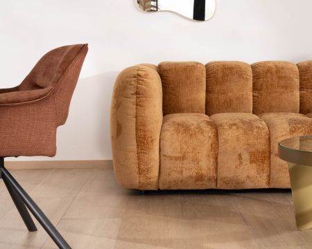 Canapé 3 places cocooning esprit rétro "Milow" en tissu doux effet velours moutarde