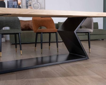 Grande table de salle à manger design pieds métal zigzag et plateau acacia massif 260 cm "Audacio"