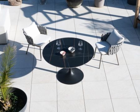 Table ronde 120 cm noire spécial extérieur en aluminium et céramique "Saumur"