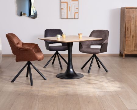 Table carrée 90 cm esprit bistrot en acacia "Piccadilly" pied tulipe en métal