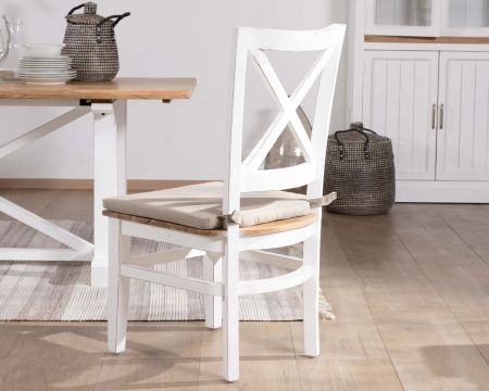 Lot de deux chaises de repas en acacia massif finition naturelle et blanche "Trégastel"