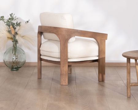 Fauteuil d'appoint design scandinave en tissu bouclette écru "Archéa"