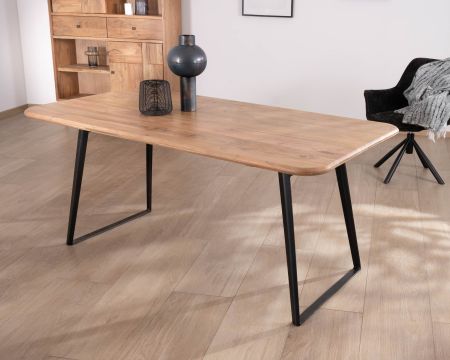 Table de repas rectangulaire design aéré en acacia et piètement métal noir "Puzzle" 175 cm