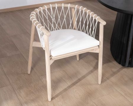 Chaise de repas en bois et corde tressée "Katue"