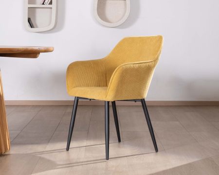 Chaise de repas avec accoudoirs en velours côtelé jaune "Scotty" et pieds métal noir