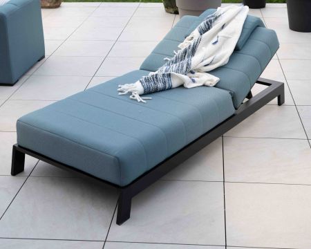 Bain de soleil ultra confort bleu turquoise "Terrasse" structure noire