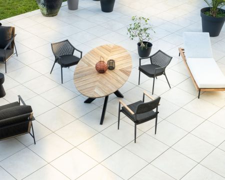 Grande table de jardin elliptique 240 cm en teck "Hélios" pieds mikado noir