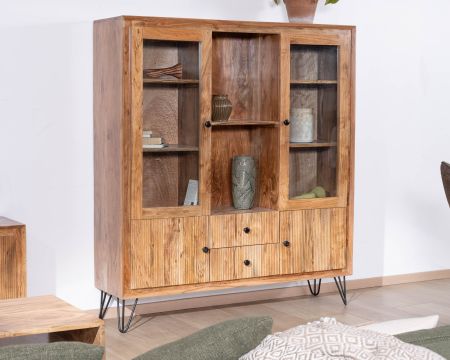 Vaisselier rétro en acacia et pieds métal "Wendy" avec façades gaufrées et portes vitrées