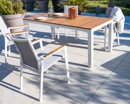 Table de repas 180 cm spécial extérieur en aluminium blanc et teck "Dolce Vita"