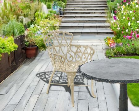 Chaise de jardin en fer forgé blanc vieilli "Gardénia"