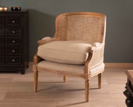 Fauteuil cannage et bois sculpté esprit vintage chic "Legacy"