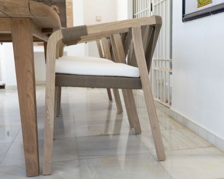 Chaise de repas confort et design en teck recyclé "Eole" spécial extérieur