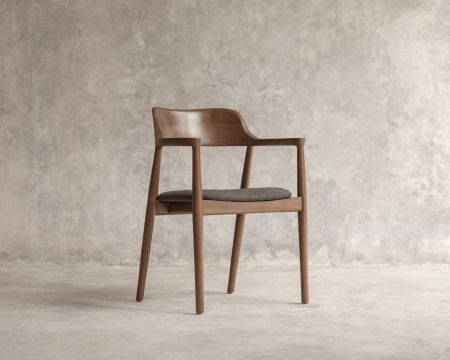 Chaise de repas design épuré avec accoudoirs et assise tissu anthracite "Vogue"