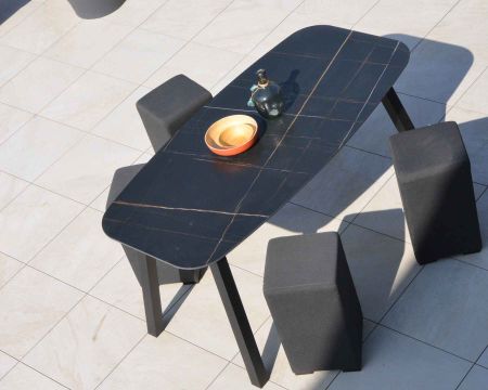 Table haute haut de gamme aspect marbre noir "Madura Island" 200cm