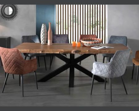 Table de salle à manger en bois massif - pieds bois et acier noir