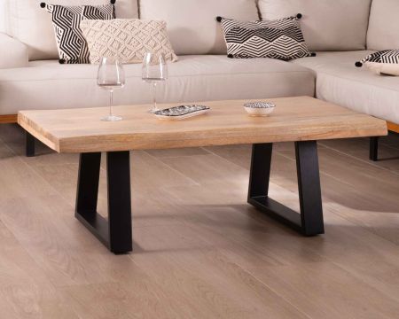 Table basse design plateau naturel pieds trapèzes en métal « Caractère »