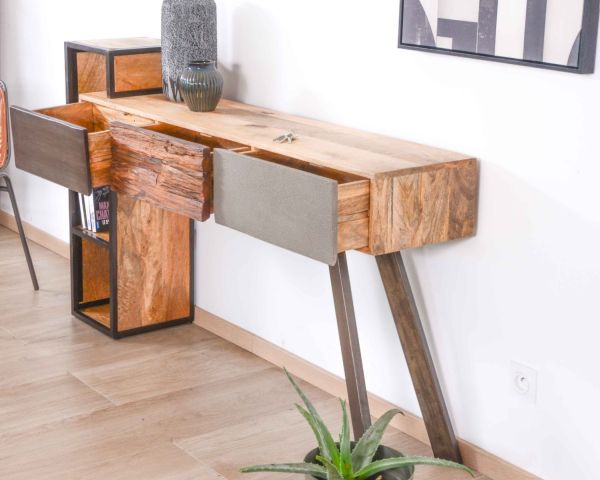 Bureau en bois avec tiroirs, de style classique