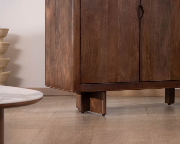 Enfilade esprit rétro chic 4 portes 180 cm en manguier massif teinte noyer "Odessa"