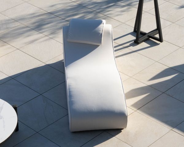 Bain de soleil 1 place design organique en tissu blanc spécial outdoor "Miroly bay"