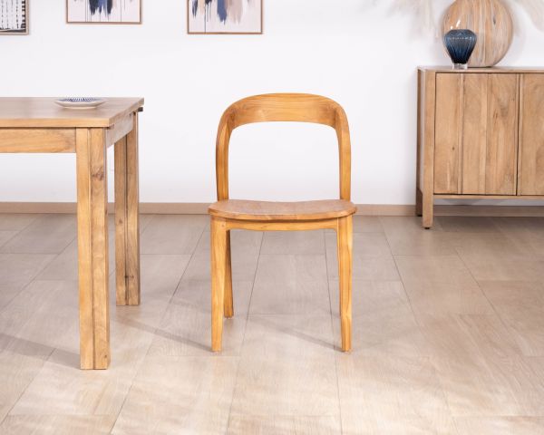 Lot de 2 chaises de repas design minimaliste “Dilmona” en teck massif