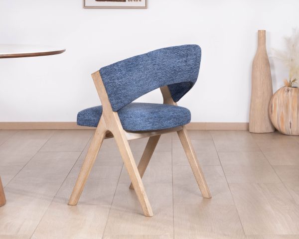 Lot de 2 chaises de salle à manger contemporaines bleu nuit "Kyara" pieds boomerang en bois d'hévéa