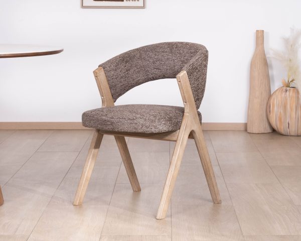 Lot de 2 chaises de salle à manger design "Kyara" en tissu brun moka et bois d'hévéa