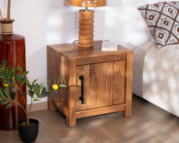 Table de chevet en bois recyclé esprit maison de campagne "Mokal"
