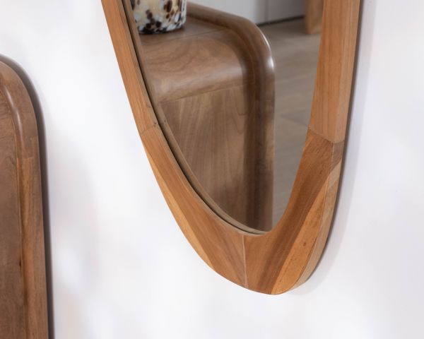 Miroir forme organique avec cadre en bois "Solira" 130 cm de haut