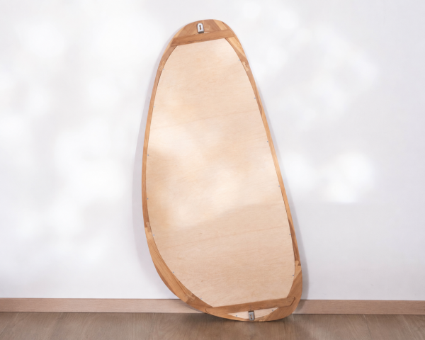 Miroir forme organique avec cadre en bois "Solira" 130 cm de haut