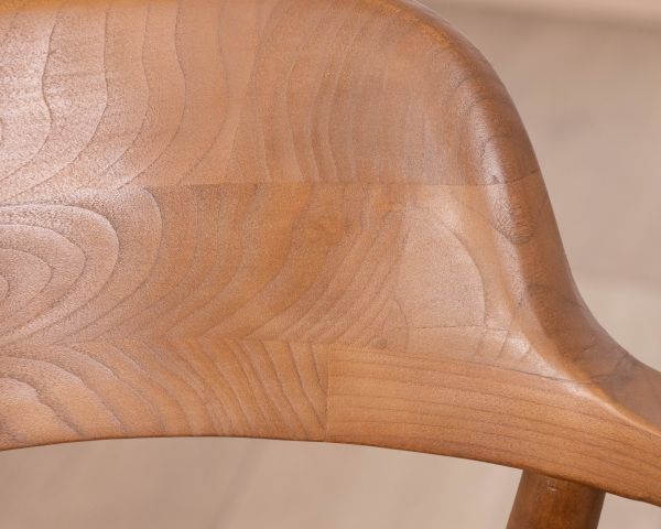 Chaise de repas design épuré avec accoudoirs et assise tissu anthracite "Vogue"
