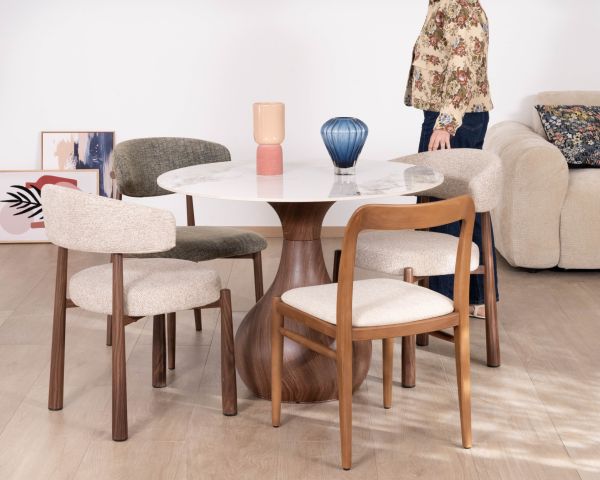 Table de repas esprit scandinave plateau rond en céramique "Cyléa" piètement effet bois