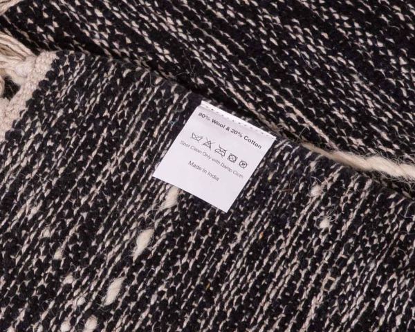 Tapis en laine noir - Tapis motifs ethniques - Finca Home
