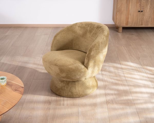 Chauffeuse design enveloppant sur pied 360° en tissu chenillé vert doré "Ladoga"